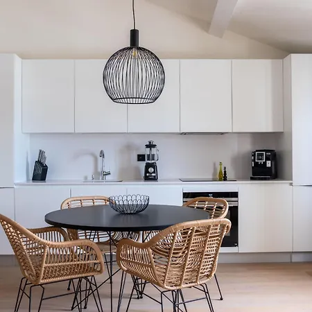Superb 3 Bedroom On The Port By Interhome Apartament