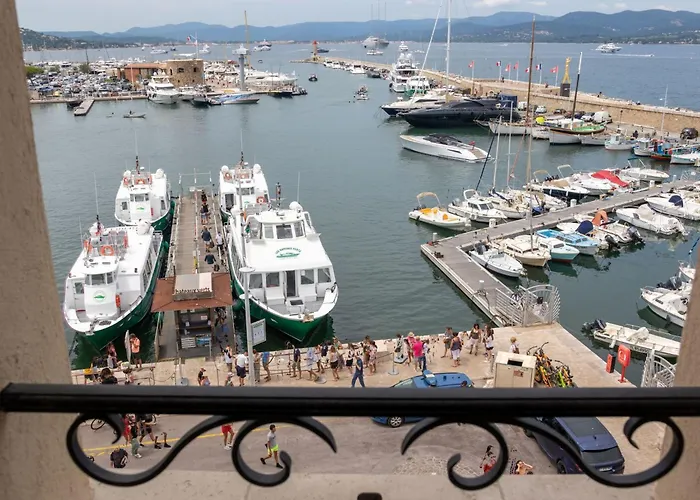 Appartement Superb 3 Bedroom On The Port By Interhome *