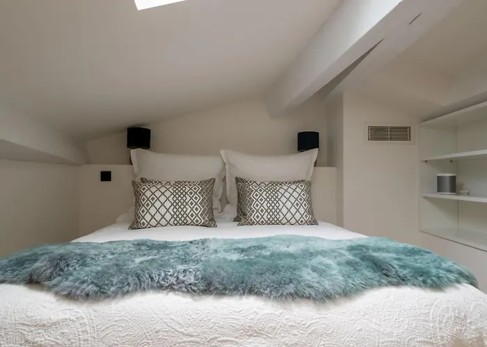 Appartement Superb 3 Bedroom On The Port By Interhome