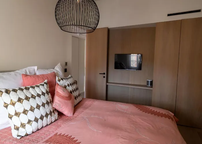 Appartement Superb 3 Bedroom On The Port By Interhome