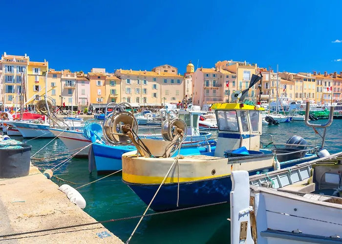 Appartement Superb 3 Bedroom On The Port By Interhome Saint-Tropez