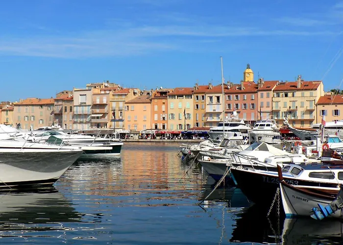 Appartement Superb 3 Bedroom On The Port By Interhome Saint-Tropez