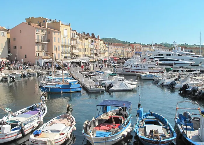 Superb 3 Bedroom On The Port By Interhome Appartement *